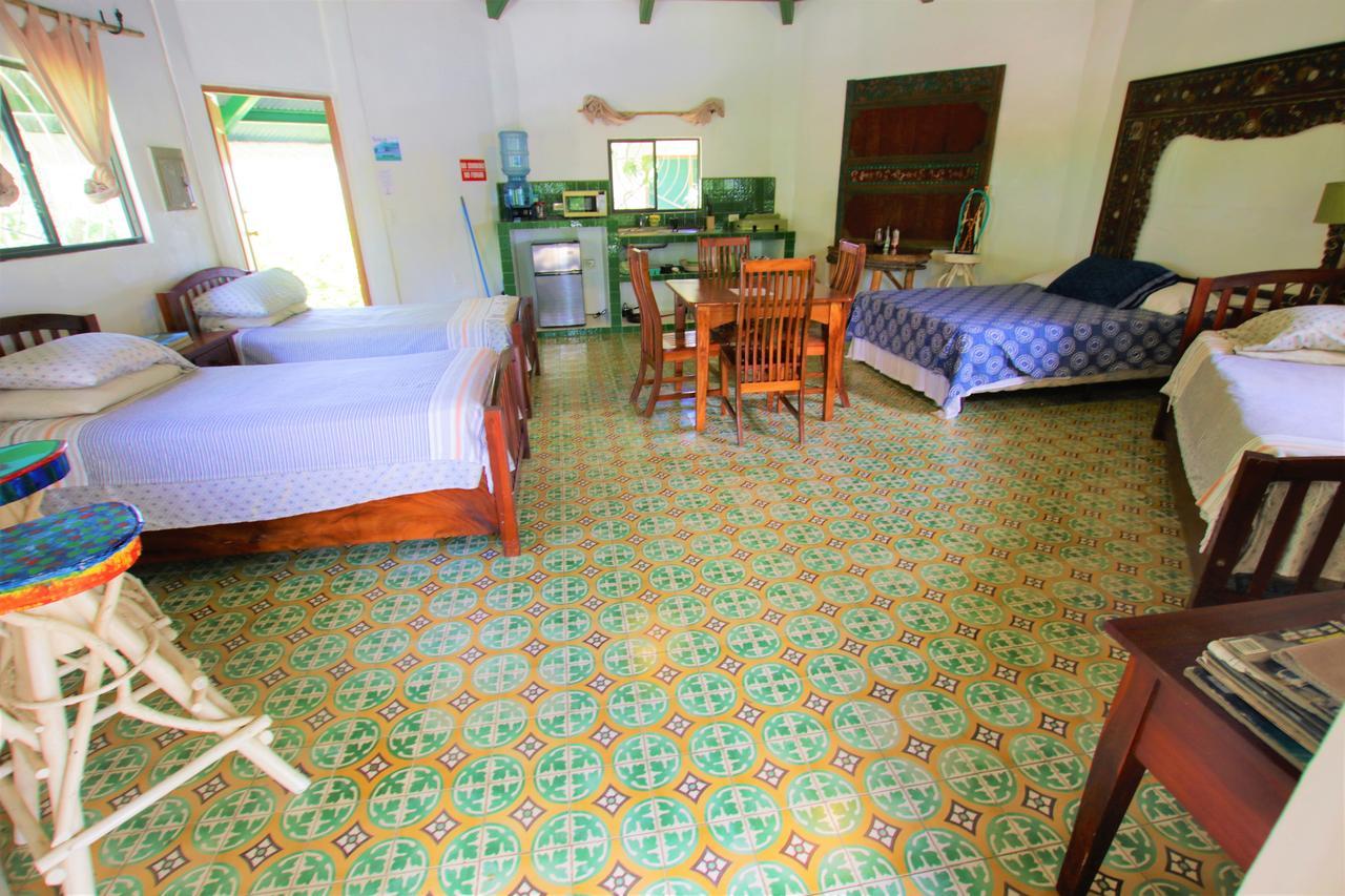 Two Brothers Surf Resort Tola Exterior foto